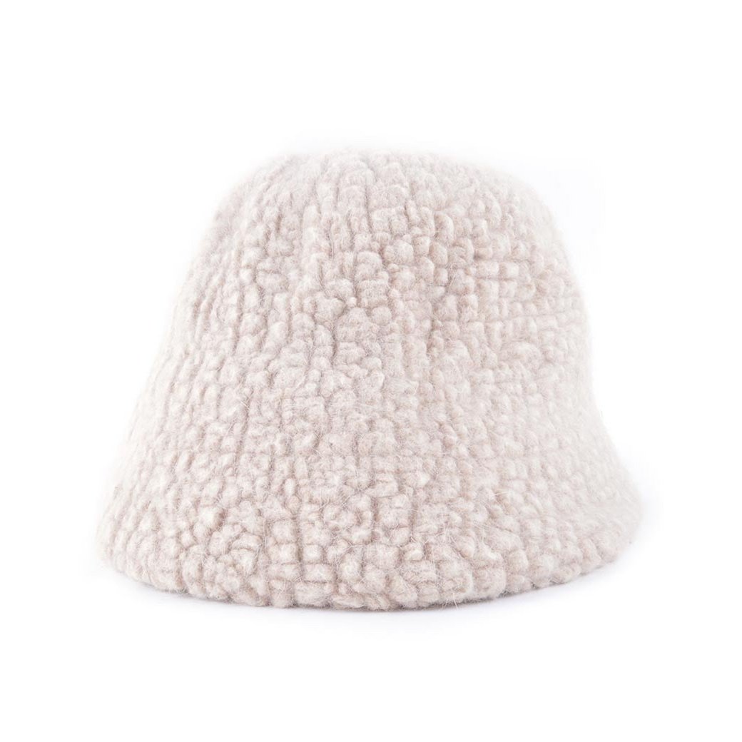 Teddy Bucket Hat – Hoed - Zacht statement voor koude dagen 🧸