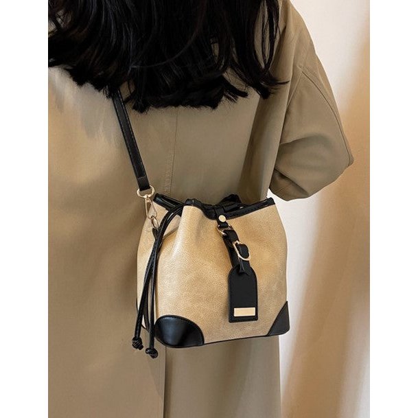 AnBeck ‘Be your Style’ – Kleine elegante schoudertas met kettingriem