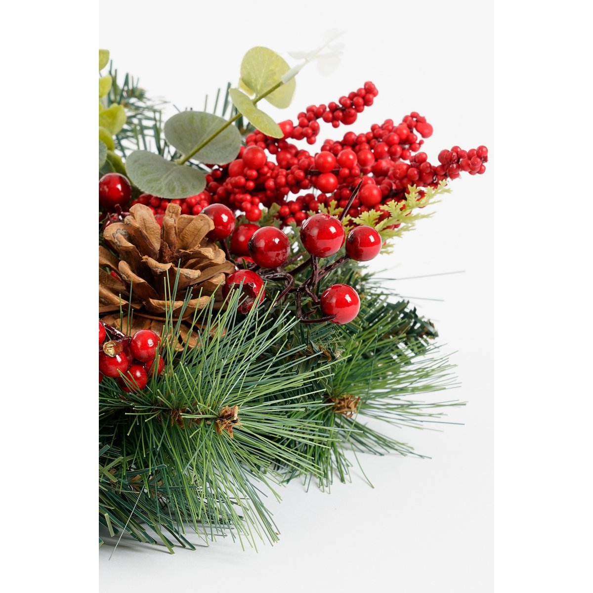 Harvey Kerstkrans met Dennenappels – H12 x Ø50 cm – Rood