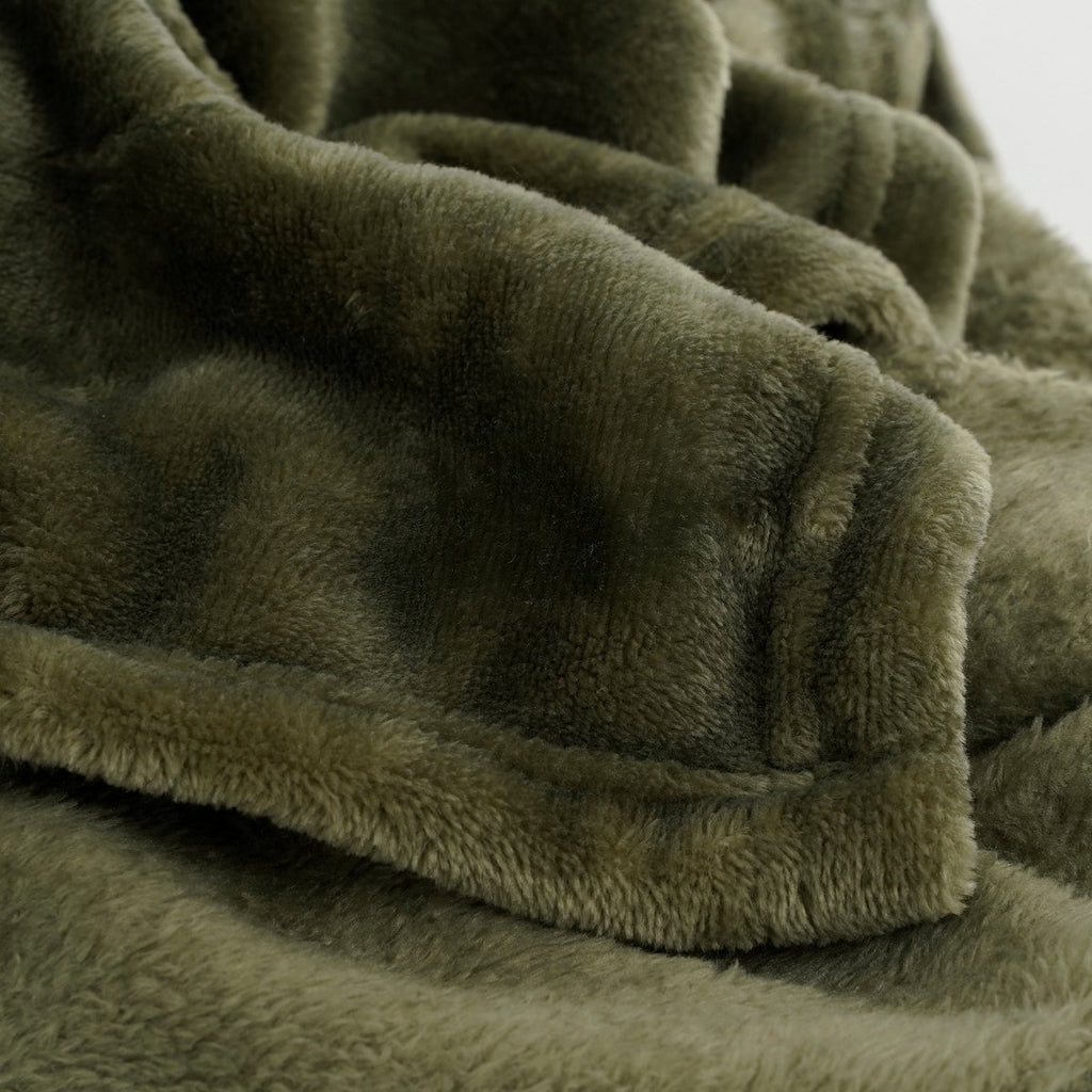 Famke Fleece Plaid - L180 x B130 cm - Donkergroen