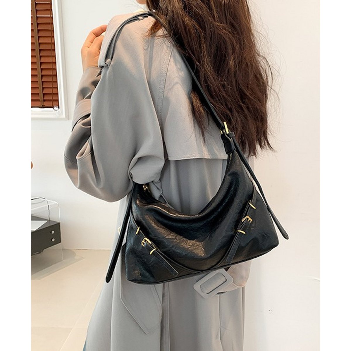 AnBeck ‘The Charm’ – Kleine schoudertas/crossbodytas van zacht leer