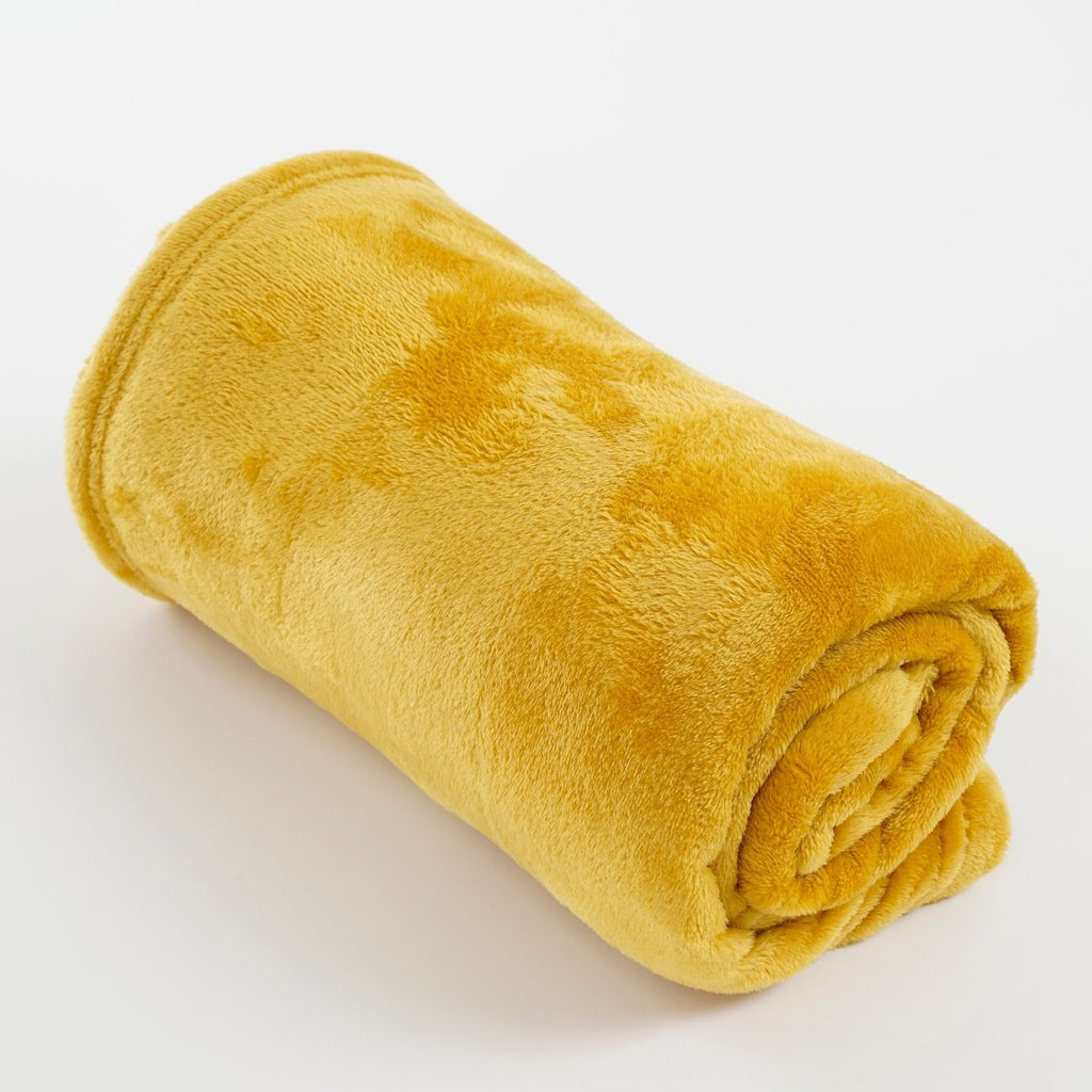 Famke Fleece Plaid – L180 x B130 cm – Geel