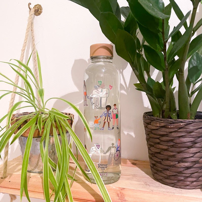 Love is Love Glazen Fles, 0,7 liter