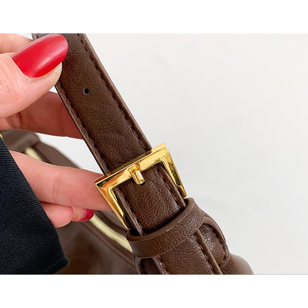 AnBeck ‘The Charm’ – Kleine schoudertas/crossbodytas van zacht leer