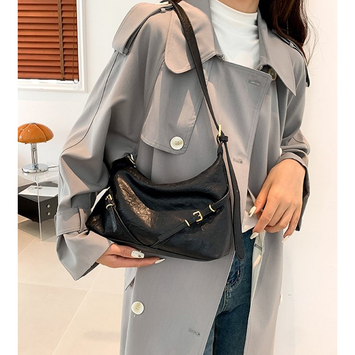 AnBeck ‘The Charm’ – Kleine schoudertas/crossbodytas van zacht leer