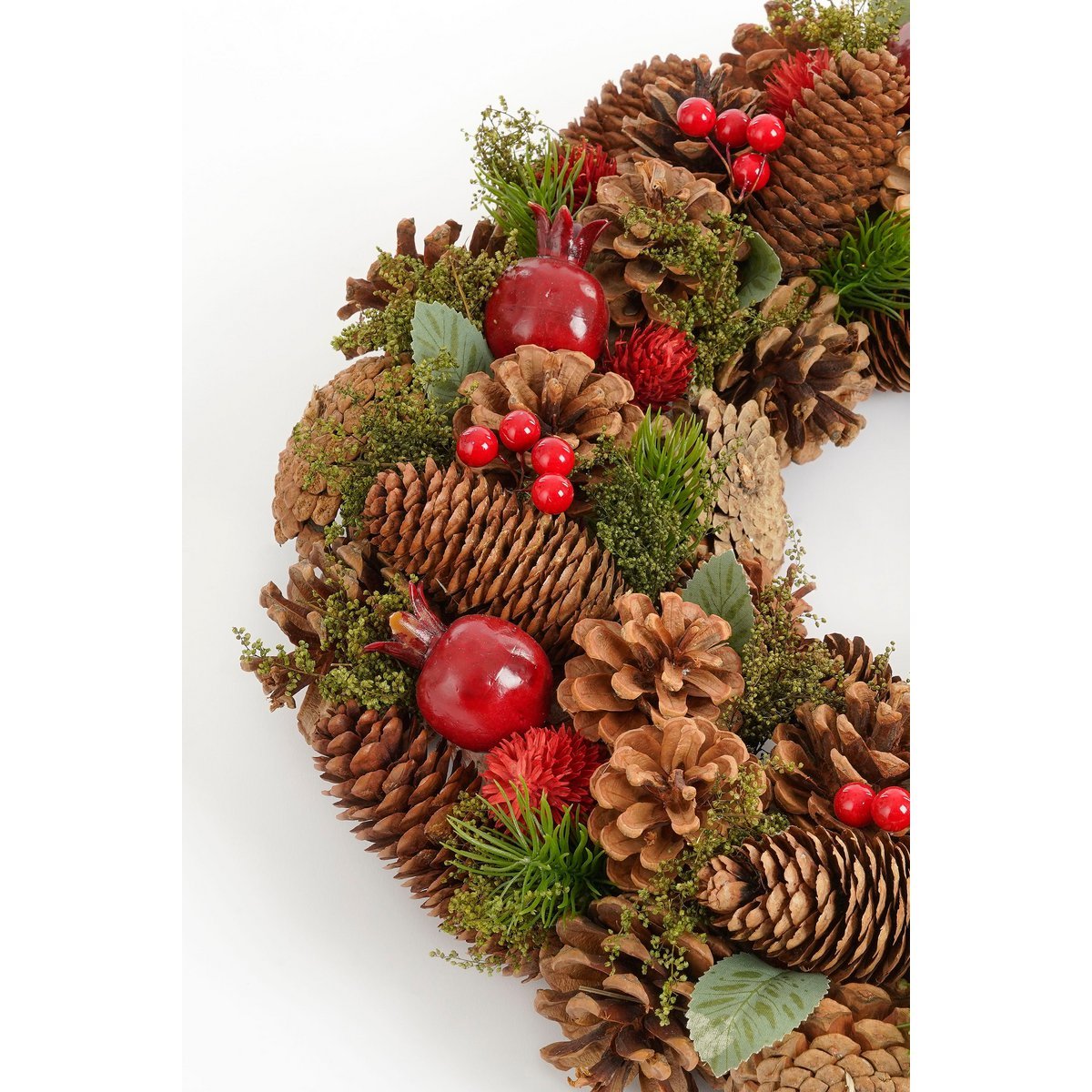 Landon Kerstkrans met Dennenappels – H9 x Ø45 cm – Bruin